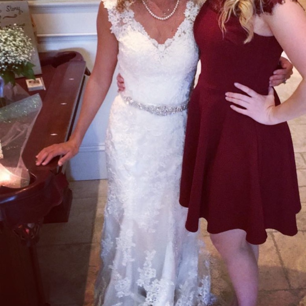 Lace wedding dress